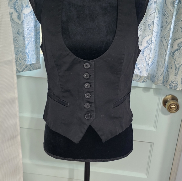 🧨 New York & Co. Black Vest - Picture 4 of 4